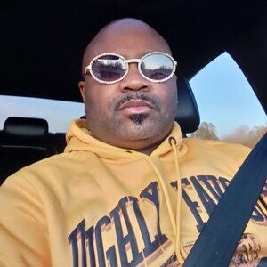 Meet your Posher, Jereme